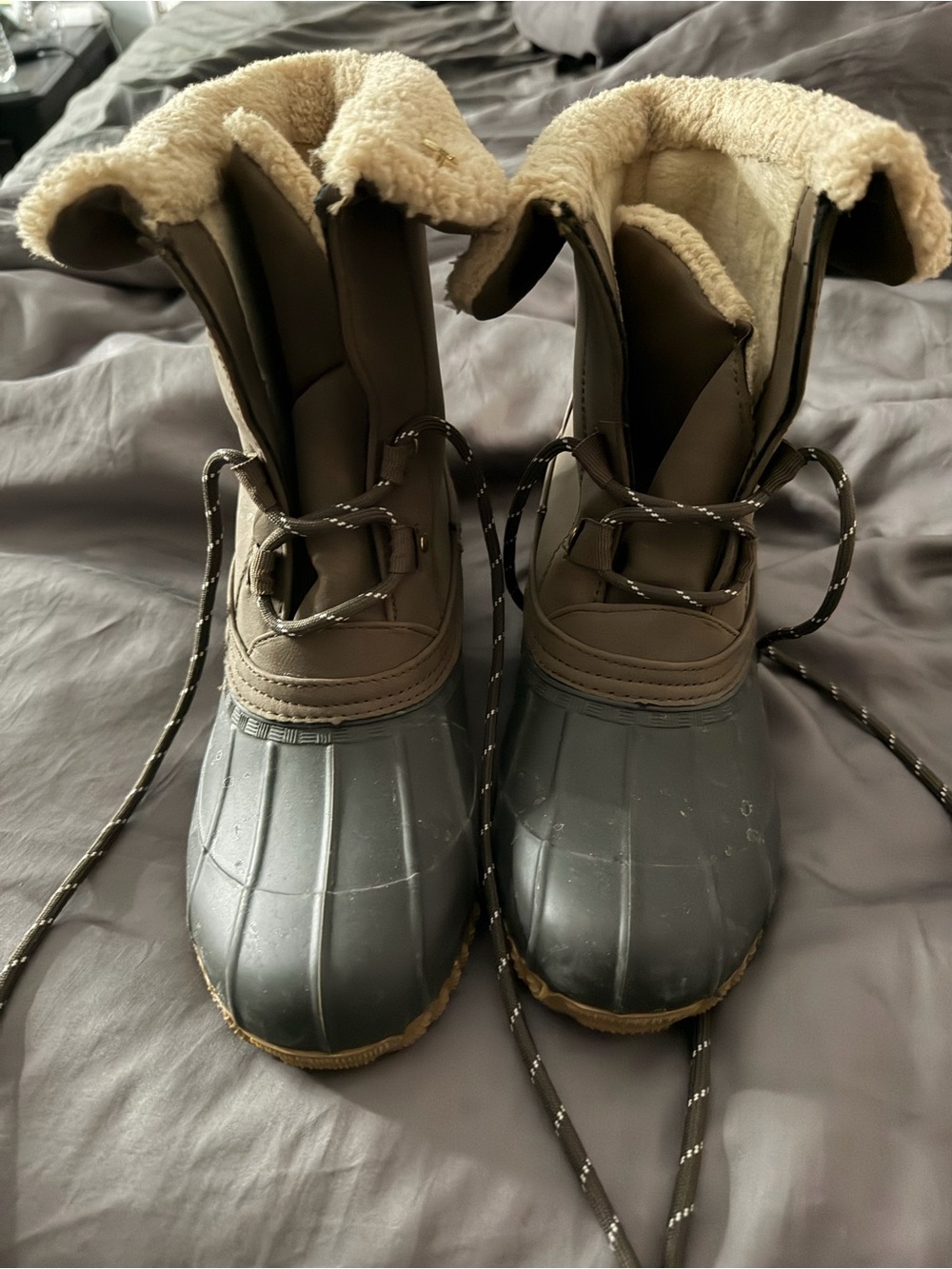 Women’s duck boots